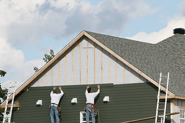Professional Siding Installation technician working in Dover, NJ